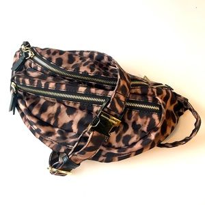 Banana Republic Fanny Pack